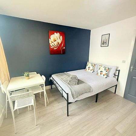 Tottenham En Suites Guest Rooms London Bagian luar foto