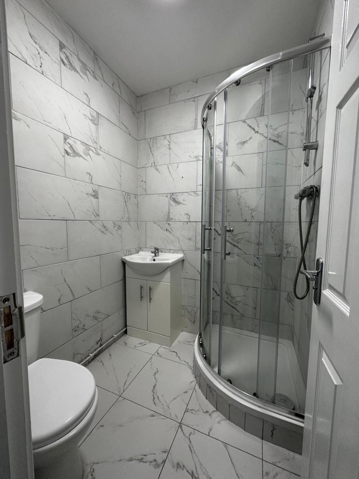 Tottenham En Suites Guest Rooms London Bagian luar foto