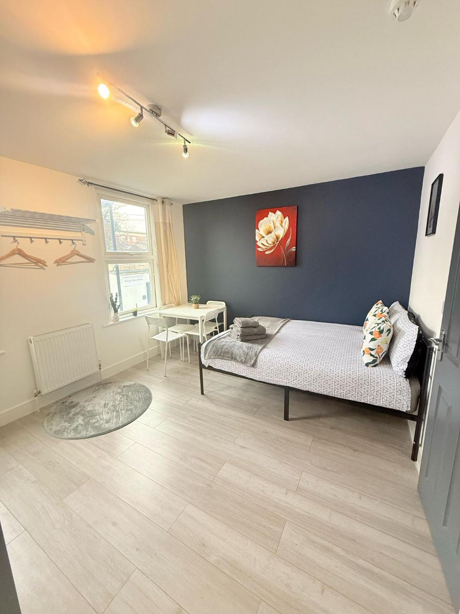 Tottenham En Suites Guest Rooms London Bagian luar foto
