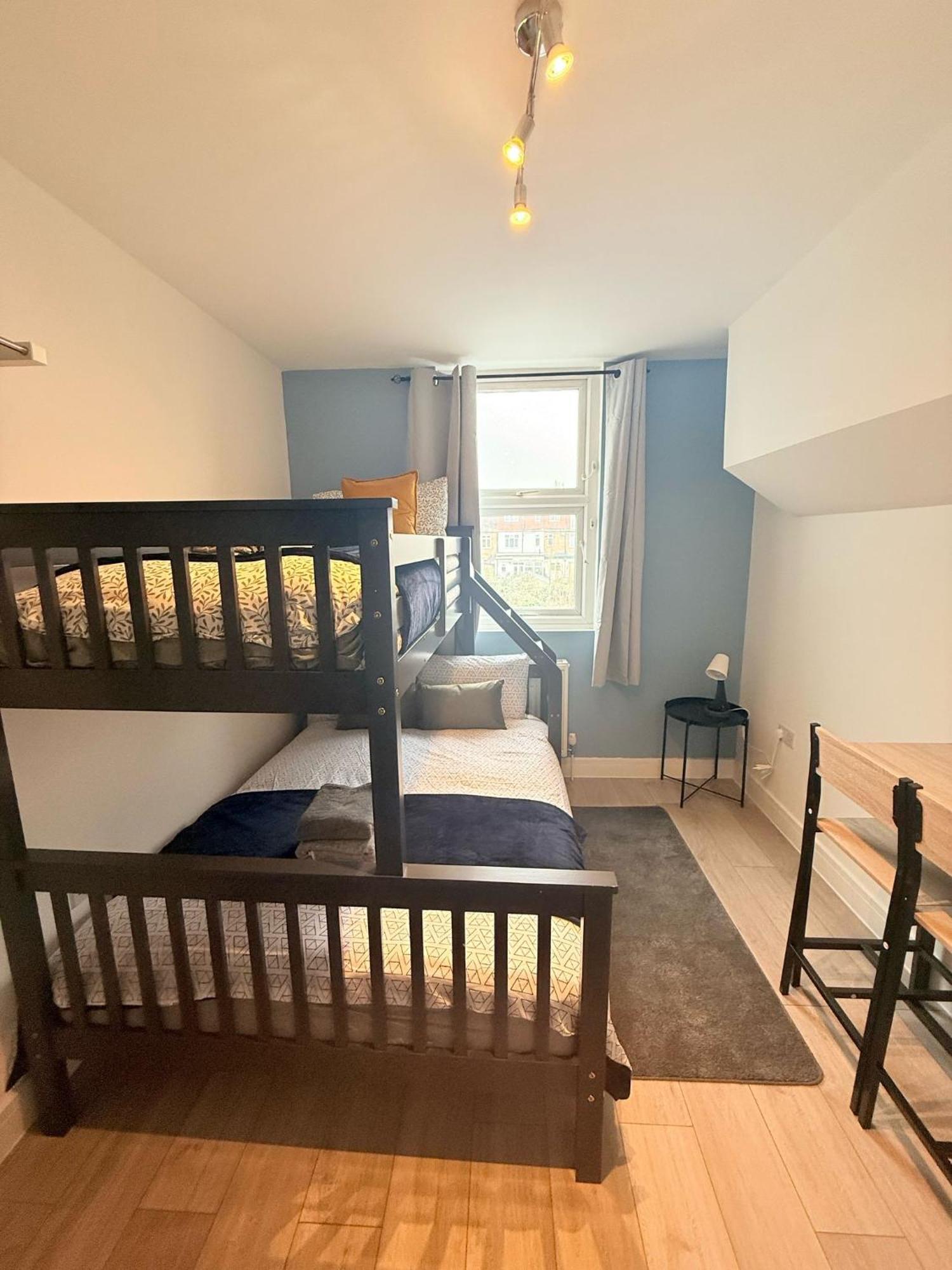 Tottenham En Suites Guest Rooms London Bagian luar foto